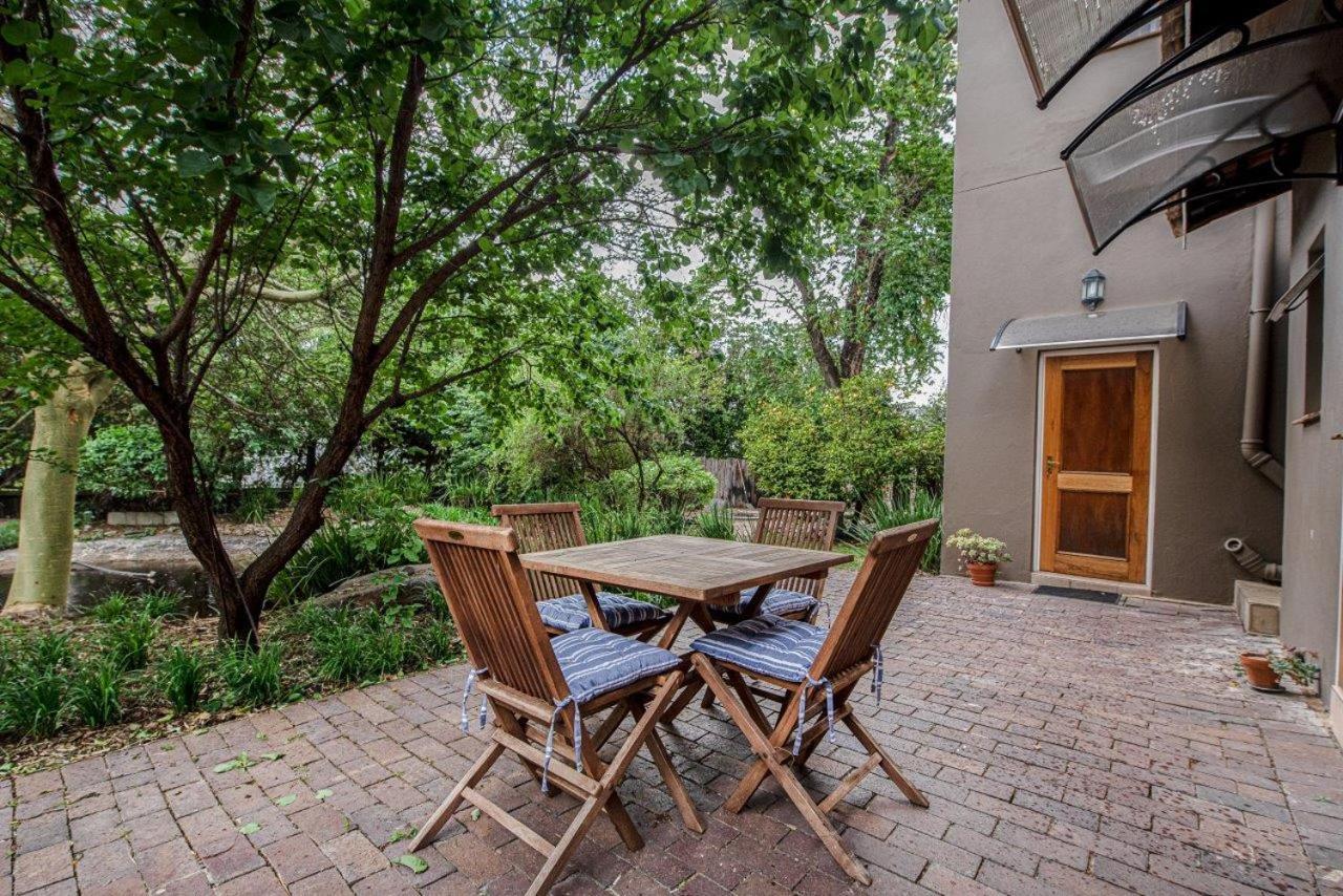 Wild Olive Executive Suite Johannesburg Exterior foto
