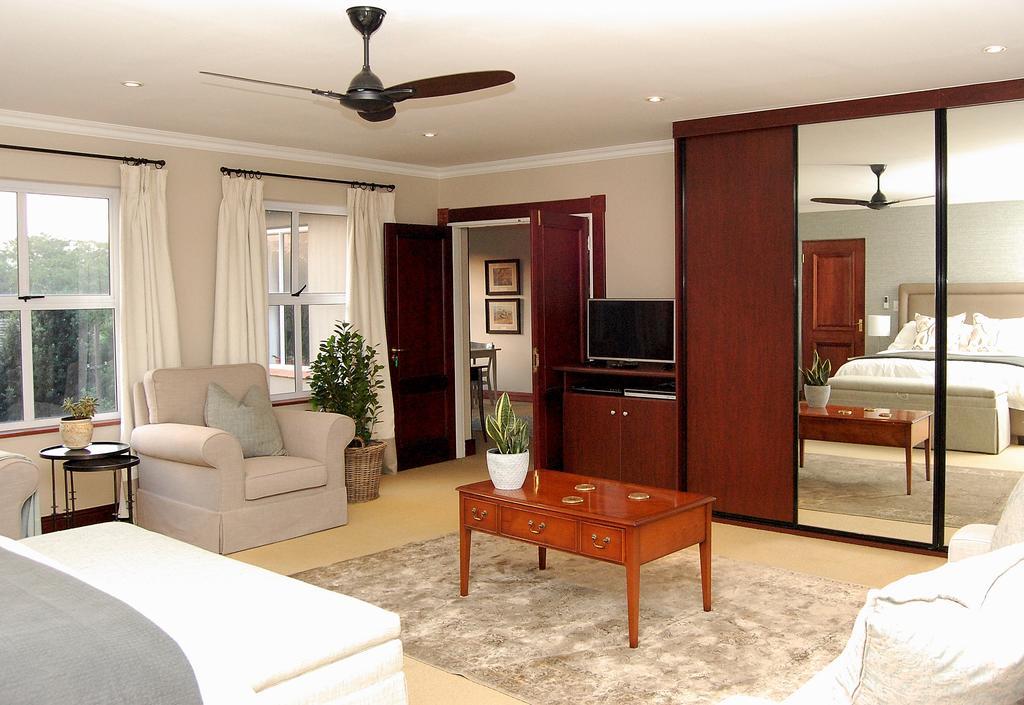 Wild Olive Executive Suite Johannesburg Exterior foto